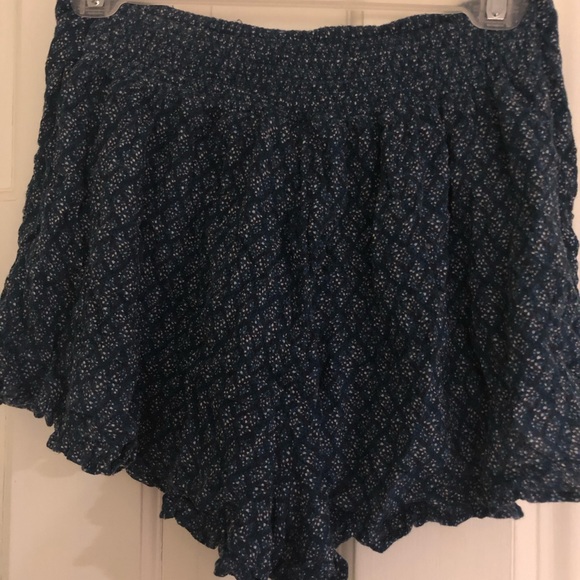 Blue printed shorts - Picture 1 of 3